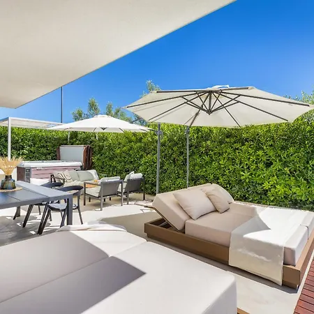 Adora For 6 People In With Private Pool & Children Playground