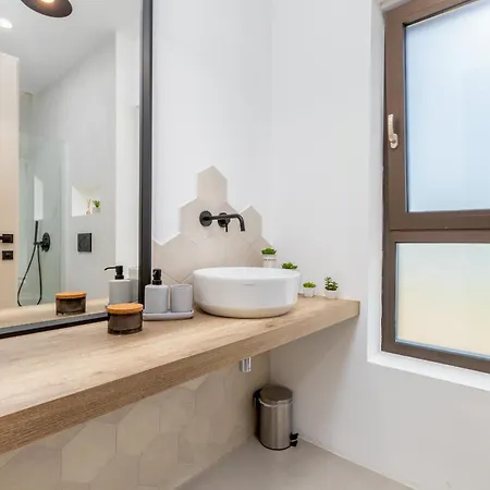 וילה Adora For 6 People In With Private Pool & Children Playground *