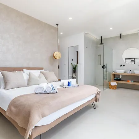 Βίλα Adora For 6 People In With Private Pool & Children Playground